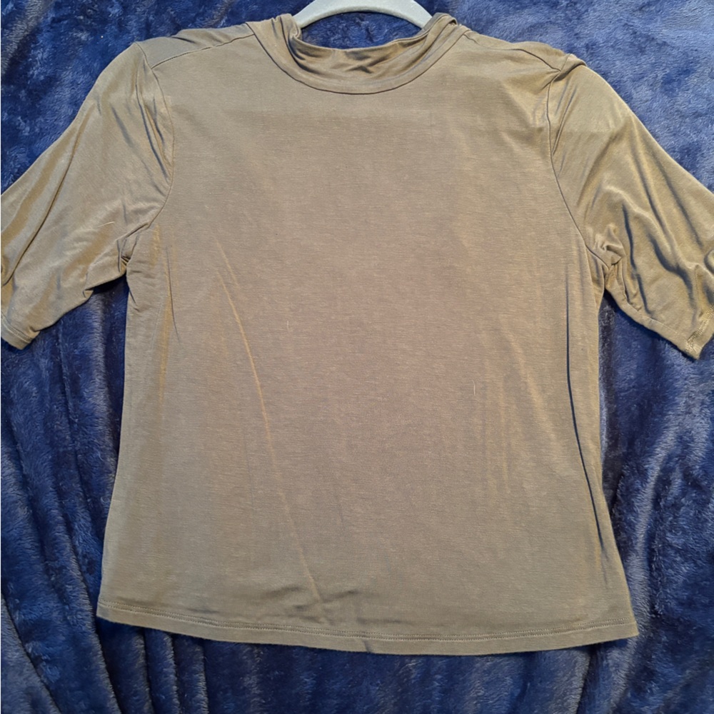 Express, Medium, Tan short sleeve Tee Shirt